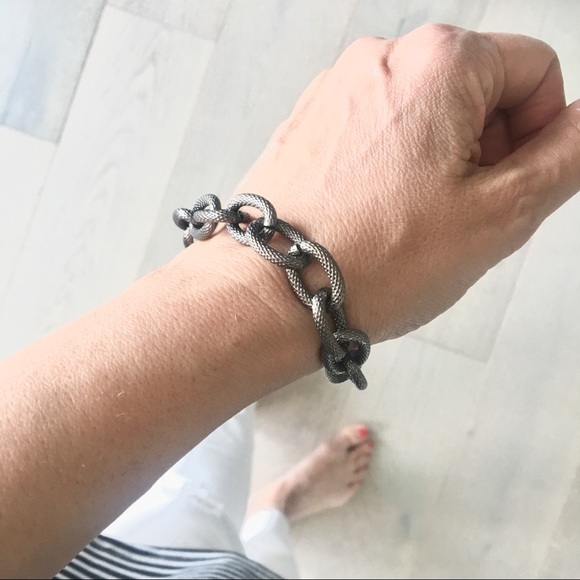 ell and Emm Jewelry - š Gunmetal Textured Link Bracelet š ell and Emm Jewelry - š Gunmetal Textured Link Bracelet š